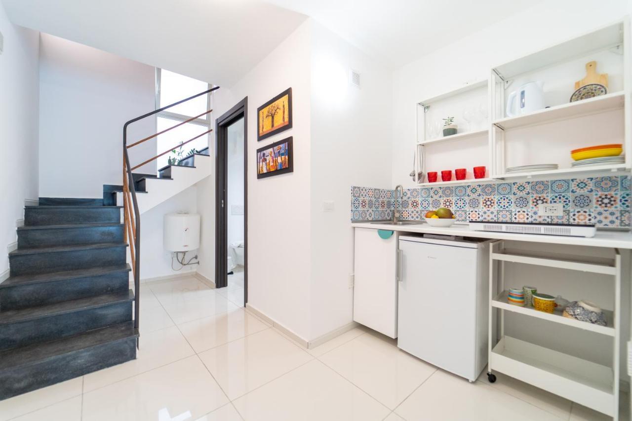 Antico Mercato Di Ortigia Lovely Apartment Syracuse Bagian luar foto